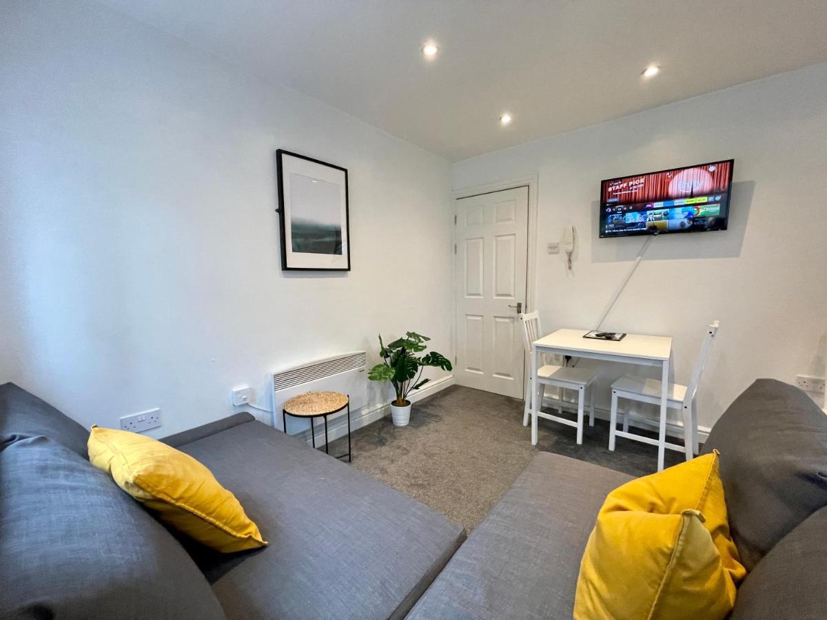 6 Person Apartment In City Centre Cardiff Exteriér fotografie